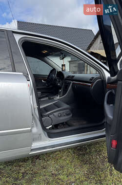 Седан Audi A4 2002 в  фото 5 Седан Audi A4 2002 в