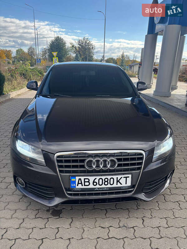 Седан Audi A4 2008 в Тульчині