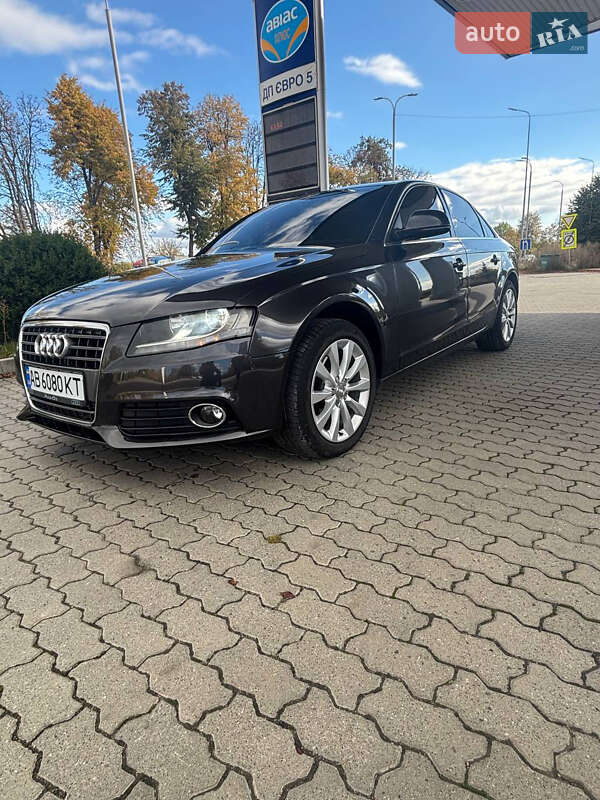 Седан Audi A4 2008 в Тульчині