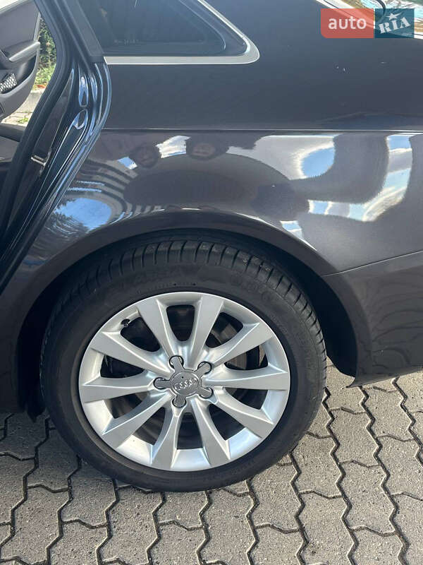 Седан Audi A4 2008 в Тульчине