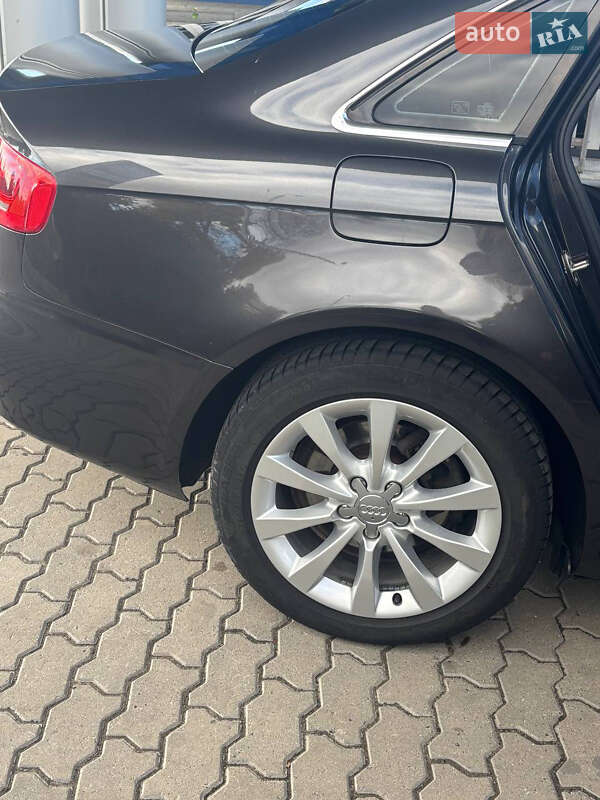 Седан Audi A4 2008 в Тульчині