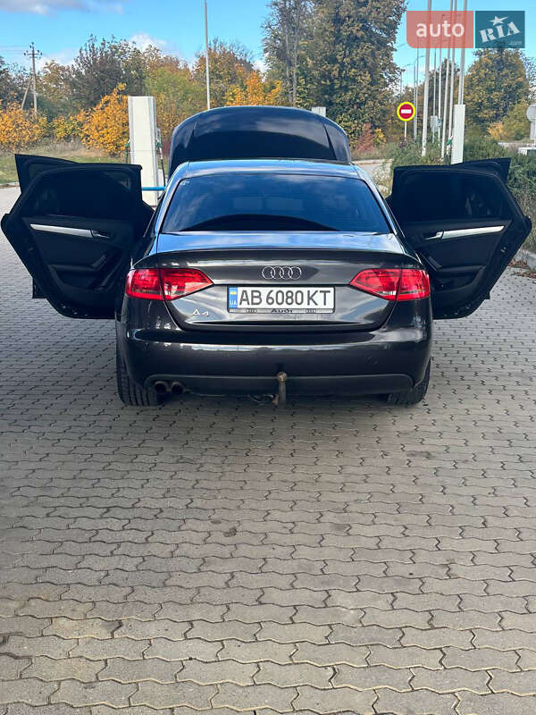 Седан Audi A4 2008 в Тульчині