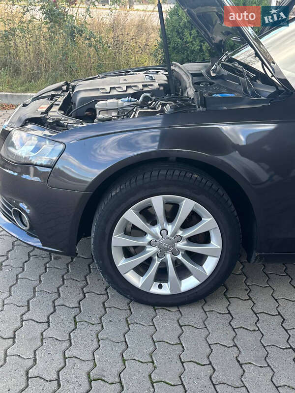 Седан Audi A4 2008 в Тульчині