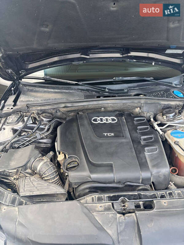 Седан Audi A4 2008 в Тульчині