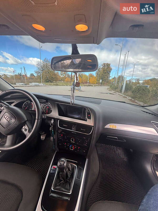 Седан Audi A4 2008 в Тульчині