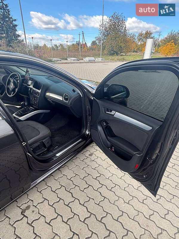 Седан Audi A4 2008 в Тульчині