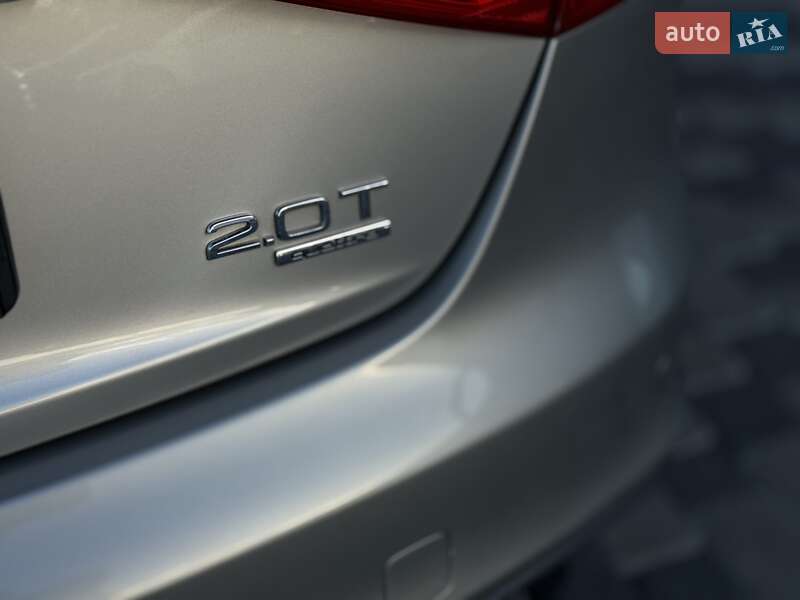 Седан Audi A4 2014 в Львові