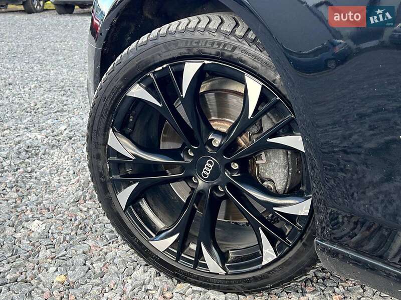 Седан Audi A4 2010 в Львове