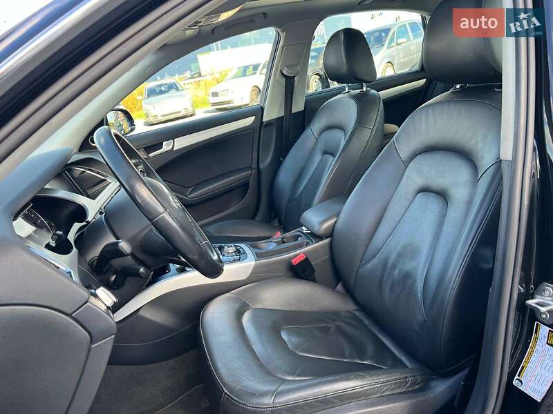 Седан Audi A4 2010 в Львове