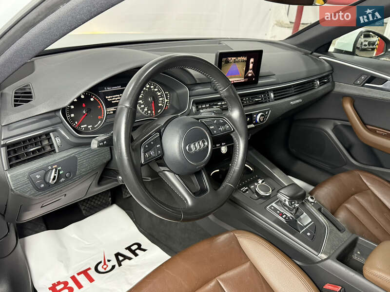 Седан Audi A4 2017 в Одессе
