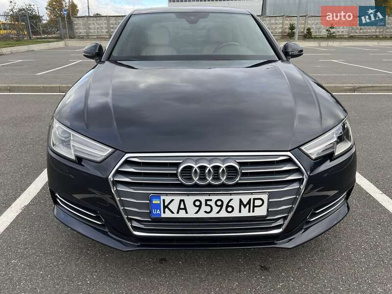 Седан Audi A4 2016 в Киеве