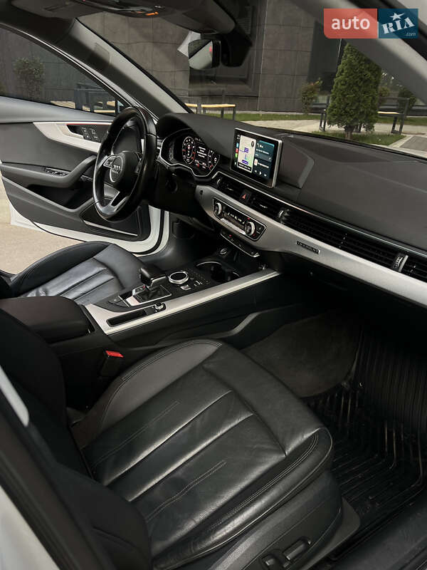 Седан Audi A4 2015 в Киеве
