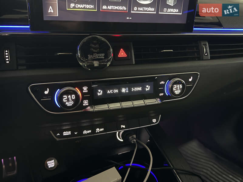 Седан Audi A4 2020 в Києві