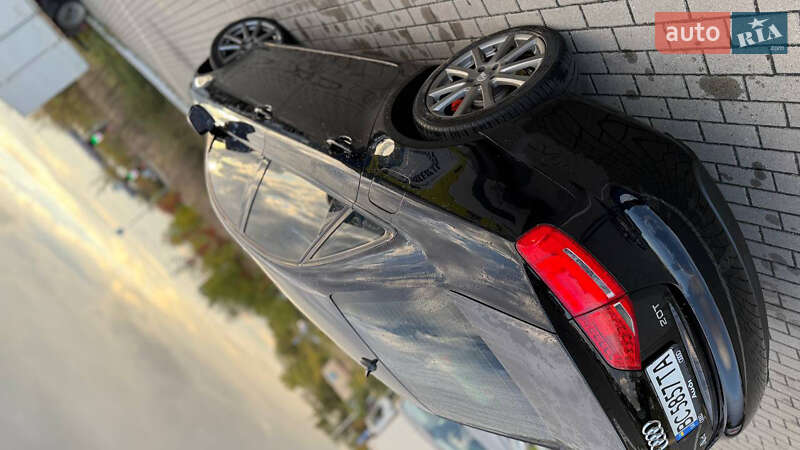 Седан Audi A4 2011 в Львове