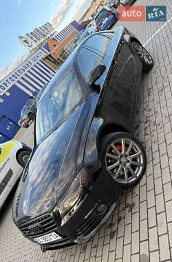 Седан Audi A4 2011 в 