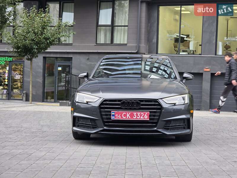 Седан Audi A4 2018 в Львові