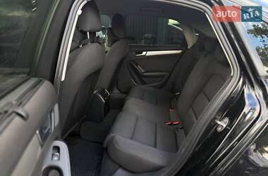 Седан Audi A4 2012 в 