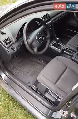 Седан Audi A4 2004 в 