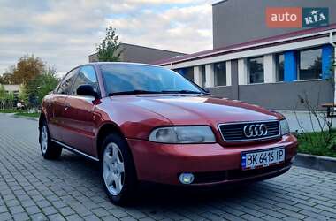 Седан Audi A4 1996 в 