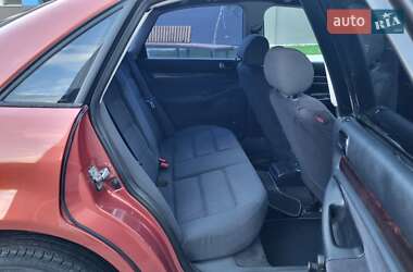 Седан Audi A4 1996 в 