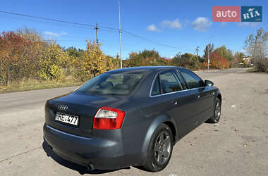 Седан Audi A4 2004 в 