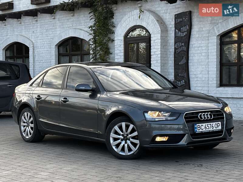 Седан Audi A4 2013 в Красилові