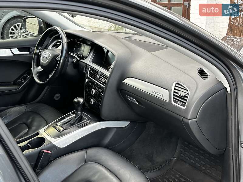 Седан Audi A4 2013 в Красилові