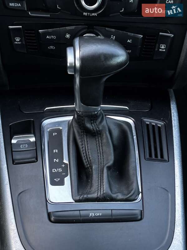 Седан Audi A4 2013 в Красилові