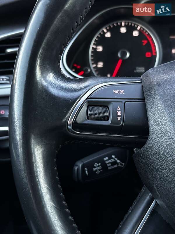 Седан Audi A4 2013 в Красилові