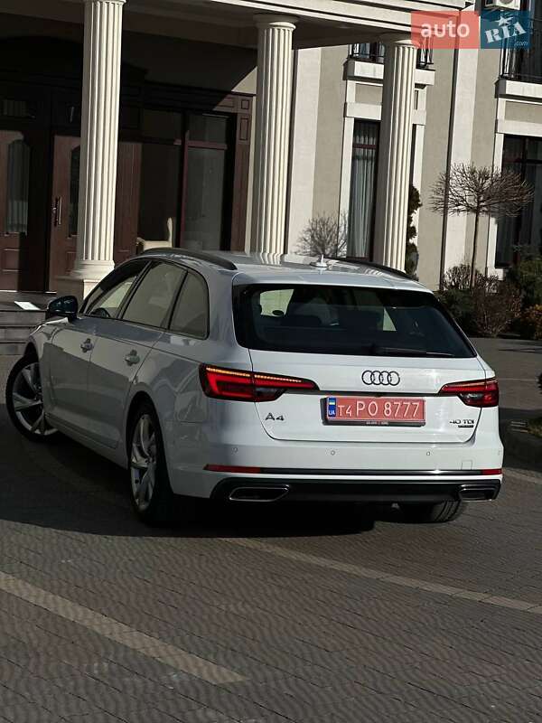 Универсал Audi A4 2019 в Львове