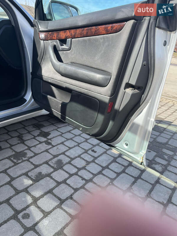 Універсал Audi A4 2002 в Сокирянах