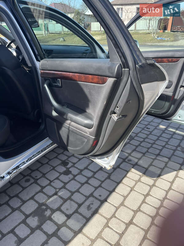 Універсал Audi A4 2002 в Сокирянах