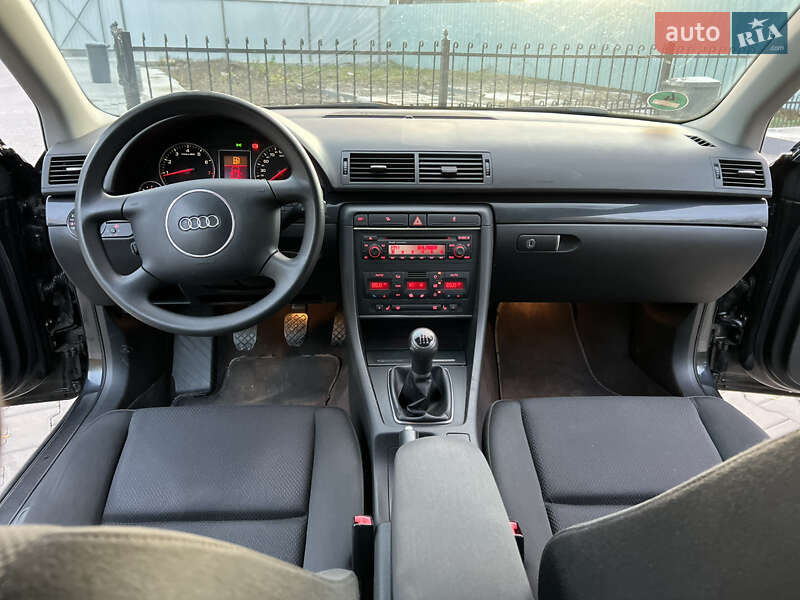 Седан Audi A4 2004 в Тернополе