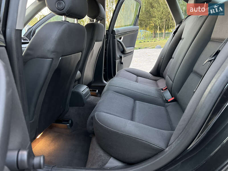Седан Audi A4 2004 в Тернополе