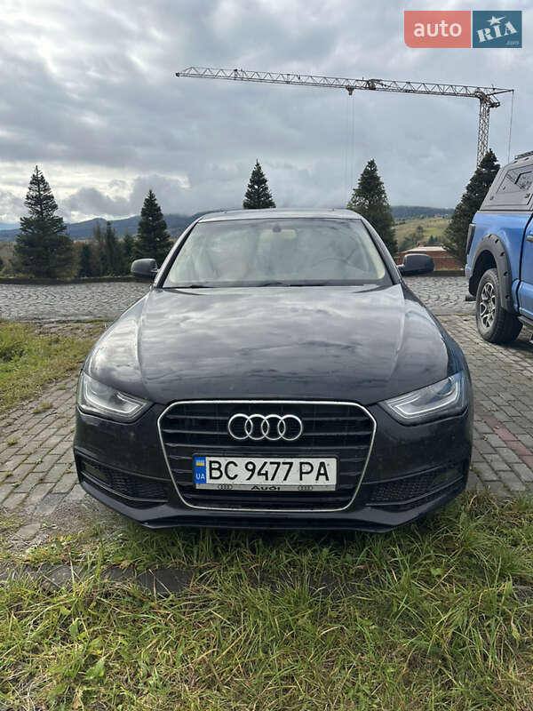 Седан Audi A4 2015 в Турці