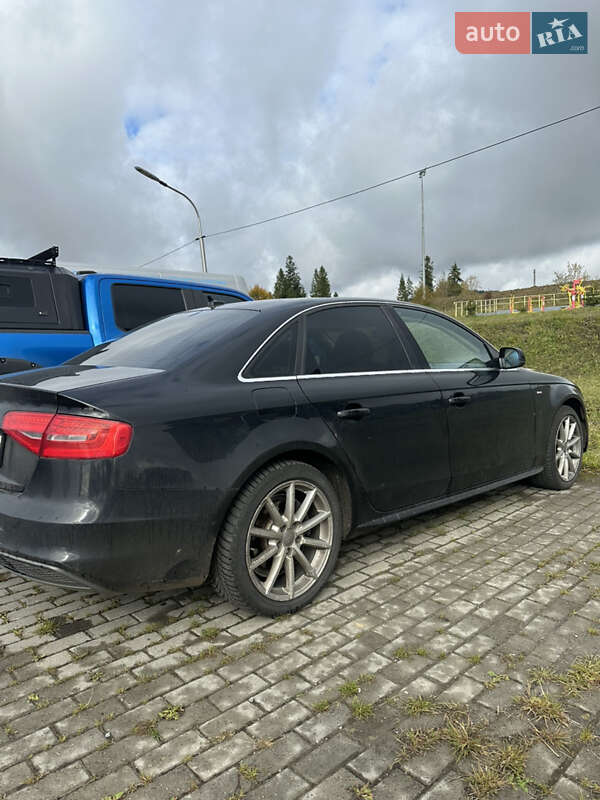 Седан Audi A4 2015 в Турці