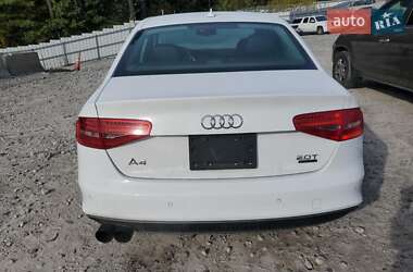 Седан Audi A4 2015 в 