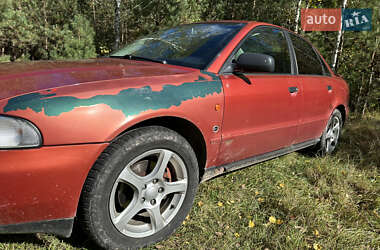 Седан Audi A4 1995 в  фото 20 Седан Audi A4 1995 в