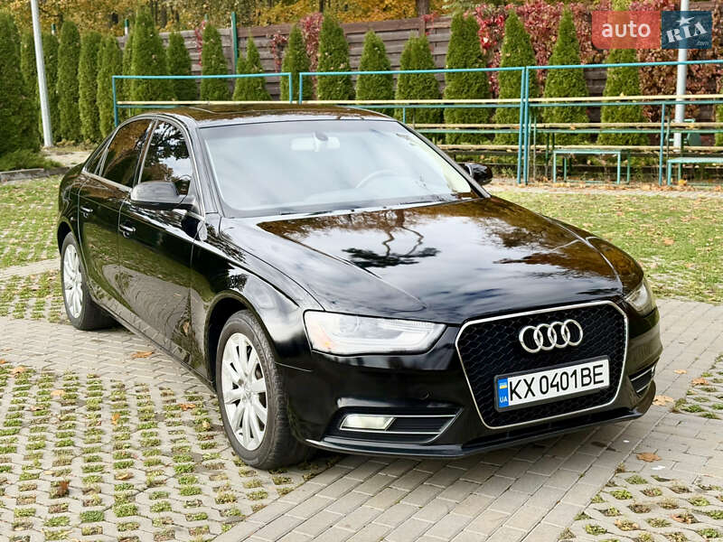 Седан Audi A4 2012 в Харькове