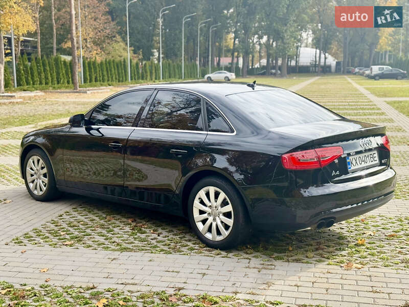 Седан Audi A4 2012 в Харькове