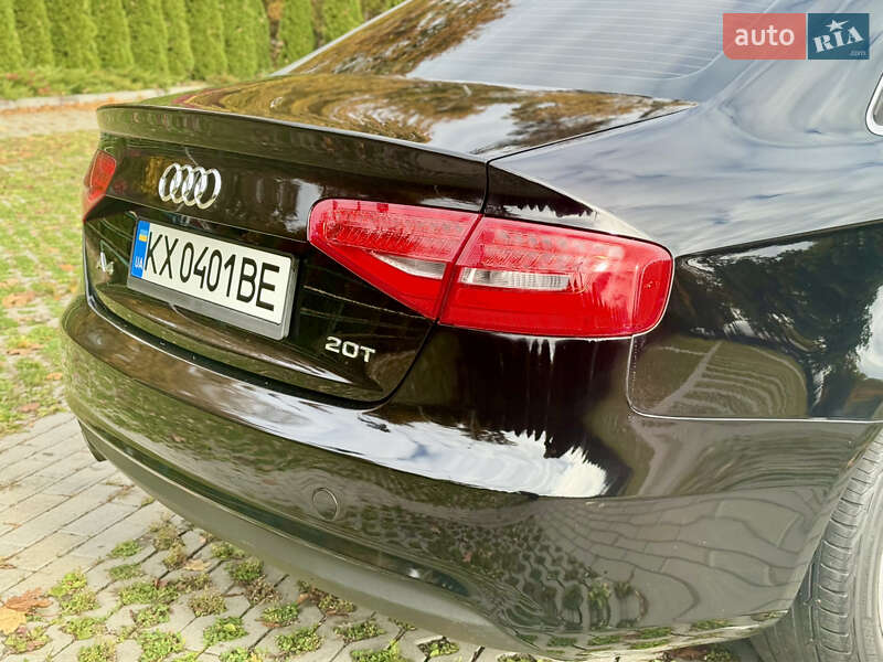 Седан Audi A4 2012 в Харькове