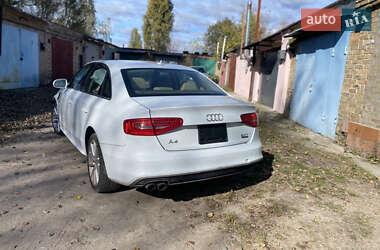 Седан Audi A4 2015 в 