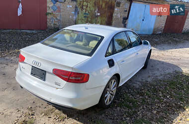 Седан Audi A4 2015 в 
