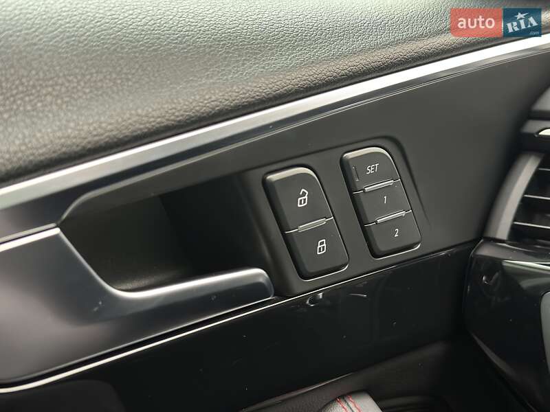 Седан Audi A4 2017 в Киеве фото 17 Седан Audi A4 2017 в Киеве