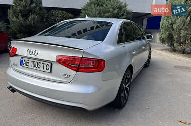 Седан Audi A4 2012 в  фото 6 Седан Audi A4 2012 в