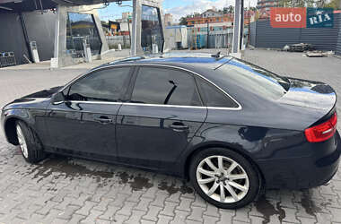 Седан Audi A4 2012 в 