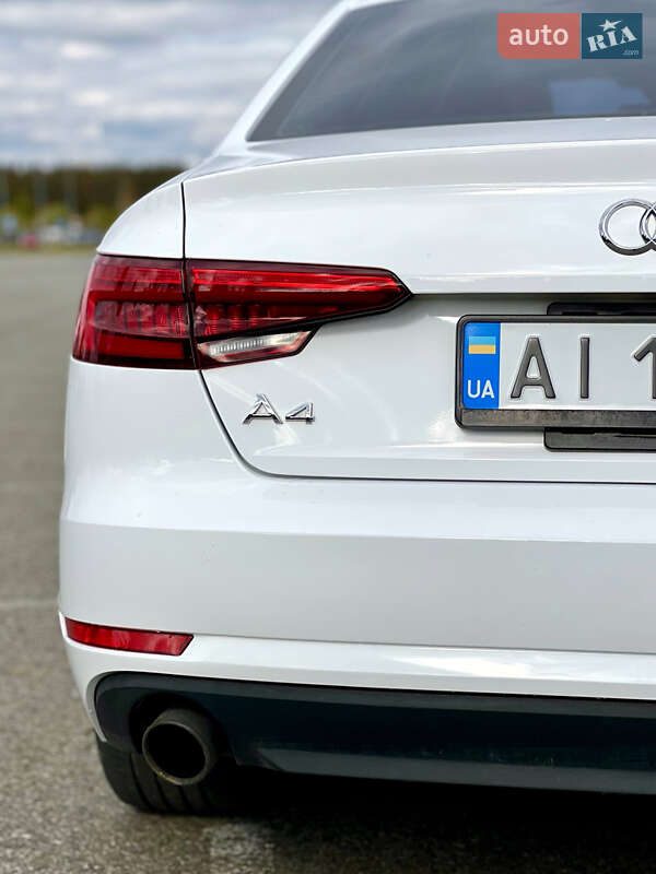 Седан Audi A4 2016 в Києві