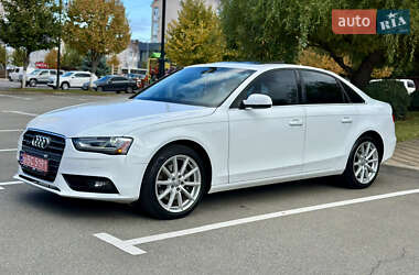 Седан Audi A4 2014 в 
