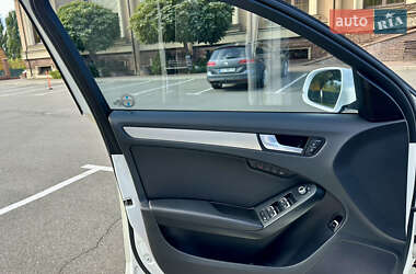 Седан Audi A4 2014 в 