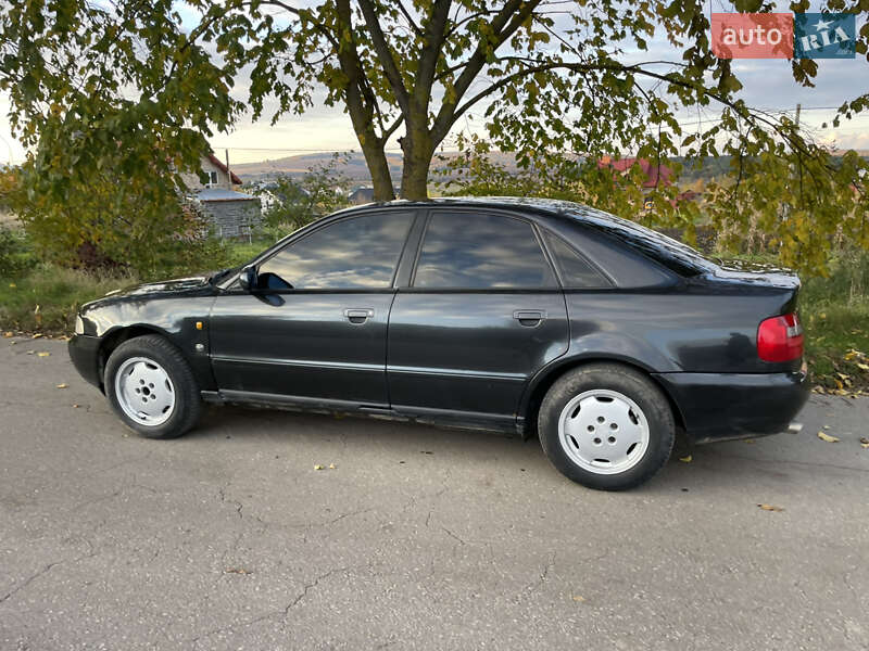 Седан Audi A4 1997 в Перемышлянах